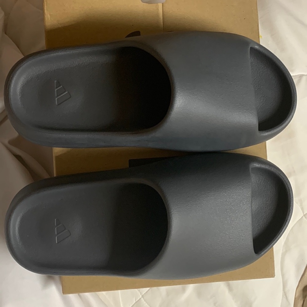 Yeezy Slides Slate Grey Sz 11